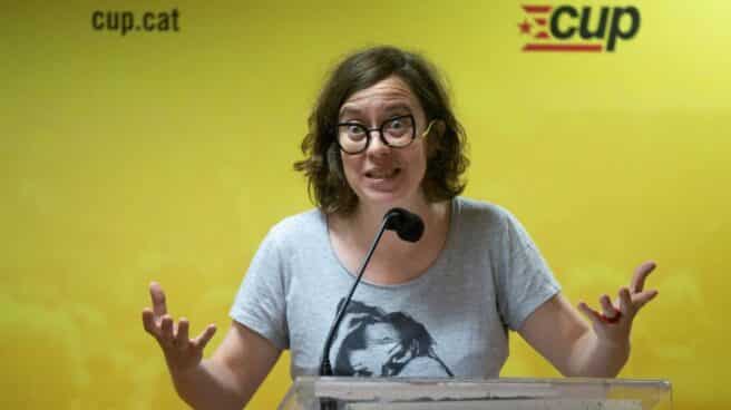 Eulàlia Reguant, miembro del secretariado nacional de la CUP, durante la rueda de prensa