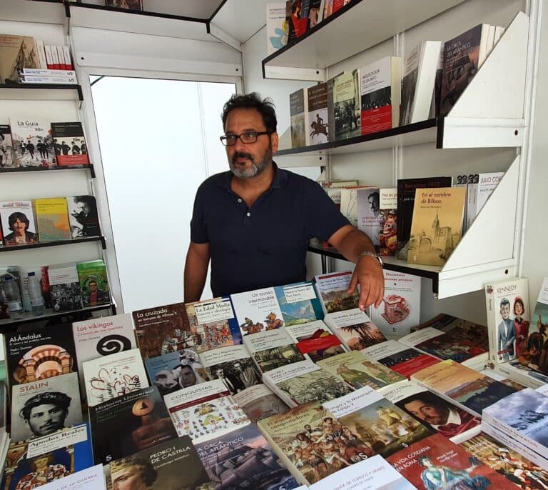 De la UCI a la caseta 134: "Esta Feria del Libro no será como las de otros años"