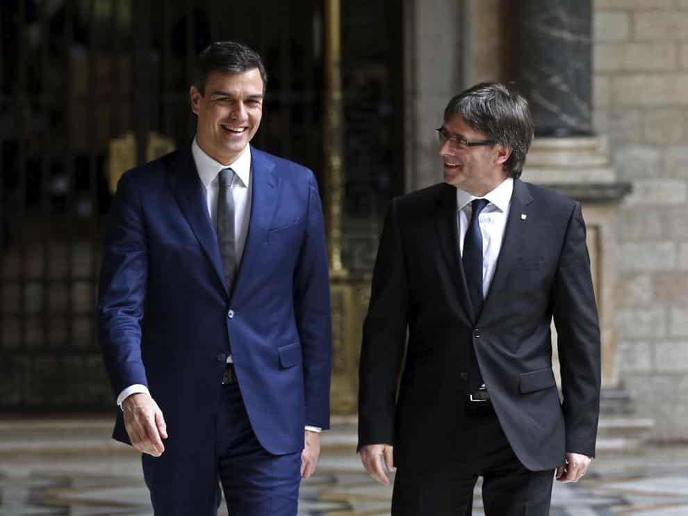 Moncloa cede ante Junts en el uso del catalán para atraerles al pacto presupuestario
