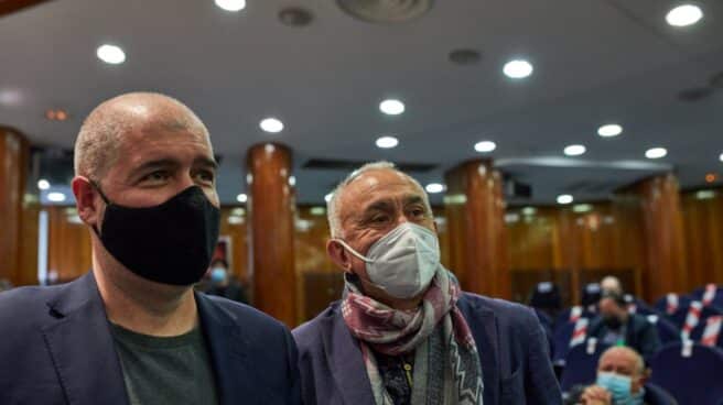 El secretario general de CCOO, Unai Sordo, y el secretario general de UGT, Pepe Álvarez, durante el traspaso de carteras ministeriales en Madrid.