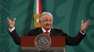 AMLO, de nuevo al ataque: "Los españoles trajeron la viruela y en tres siglos ni siquiera fueron capaces de crear una vacuna"