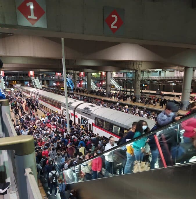 Aglomeraciones en la estación de Atocha por la huelga de Renfe