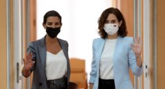 Ayuso cierra la puerta a derogar las leyes de género como exige Vox