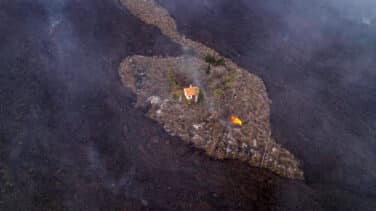 La banca pone en marcha ayudas económicas y moratorias para los afectados por el volcán en La Palma