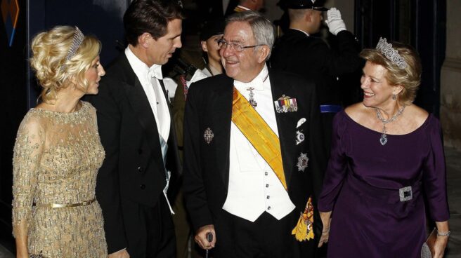 El rey Constantino y Ana María, junto a Pablo de Grecia y Marie-Chantal Miller.