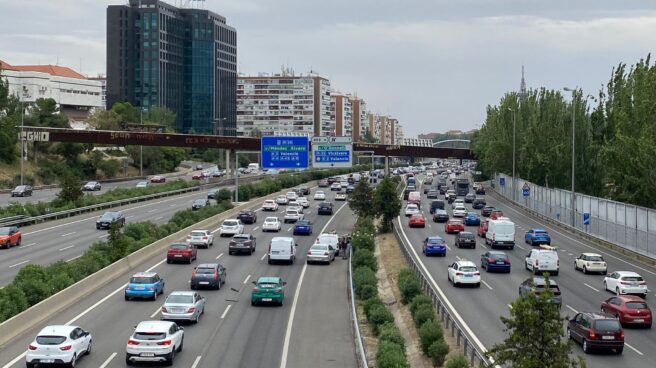 Tráfico intenso en la M-30 de Madrid.