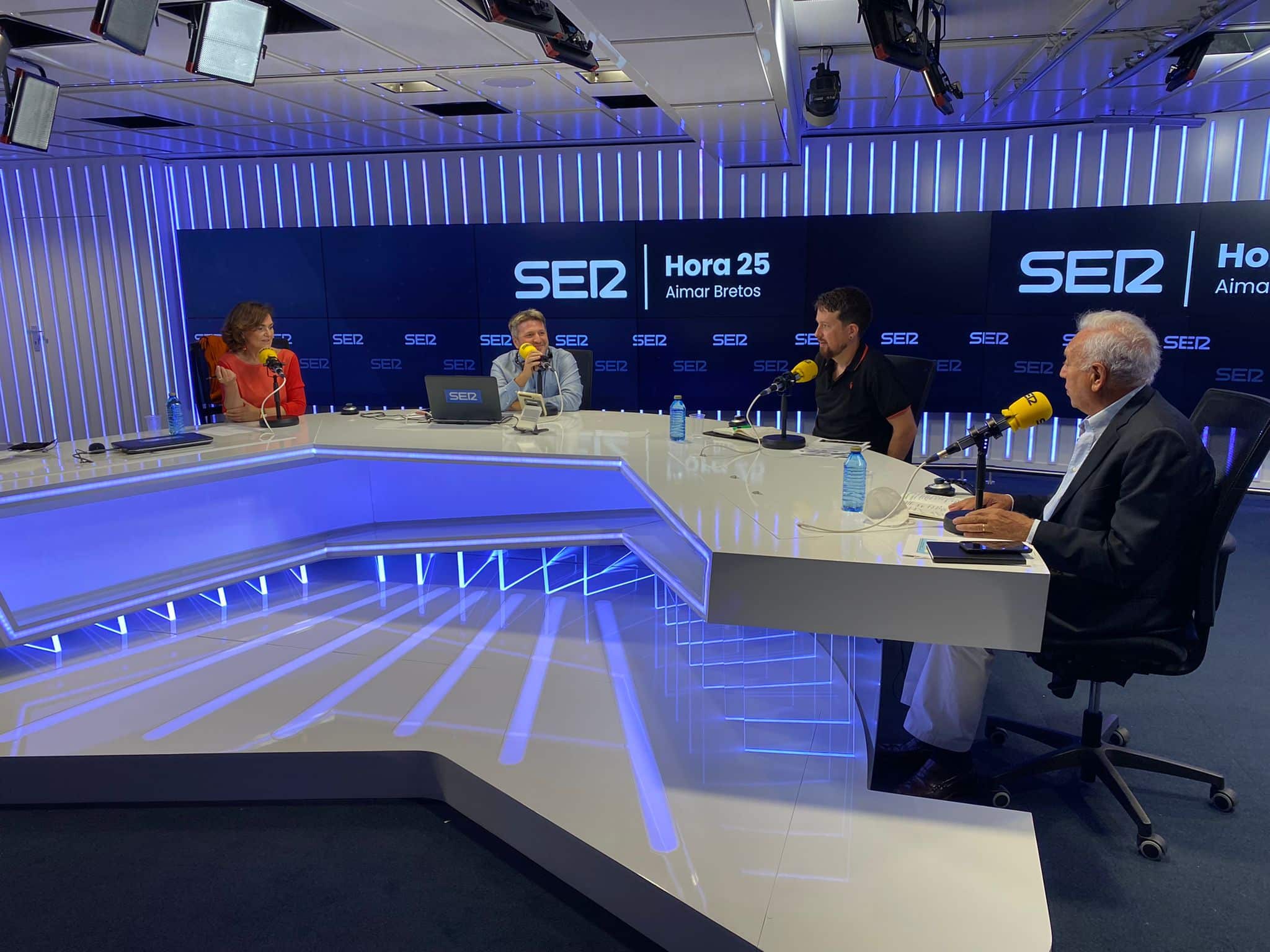 Carmen Calvo, Pablo Iglesias y García Margallo en El Ágora de Hora25 presentado por Aimar Bretos