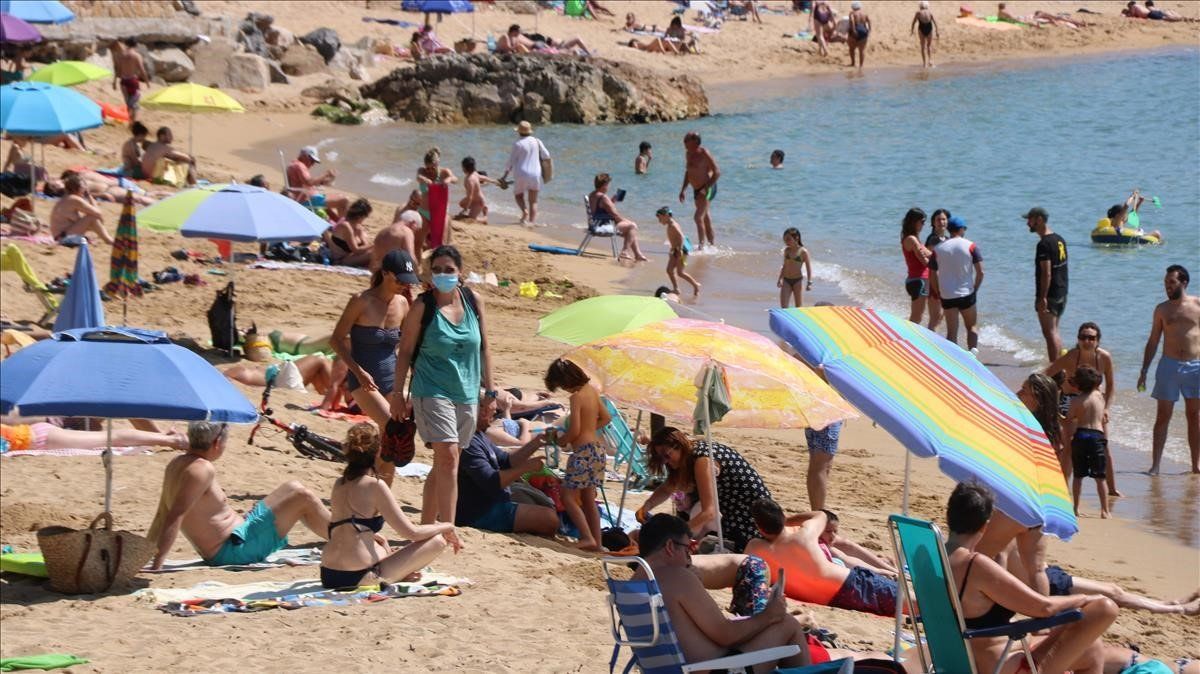 Un hombre muere ahogado en una playa de Palamós (Girona)