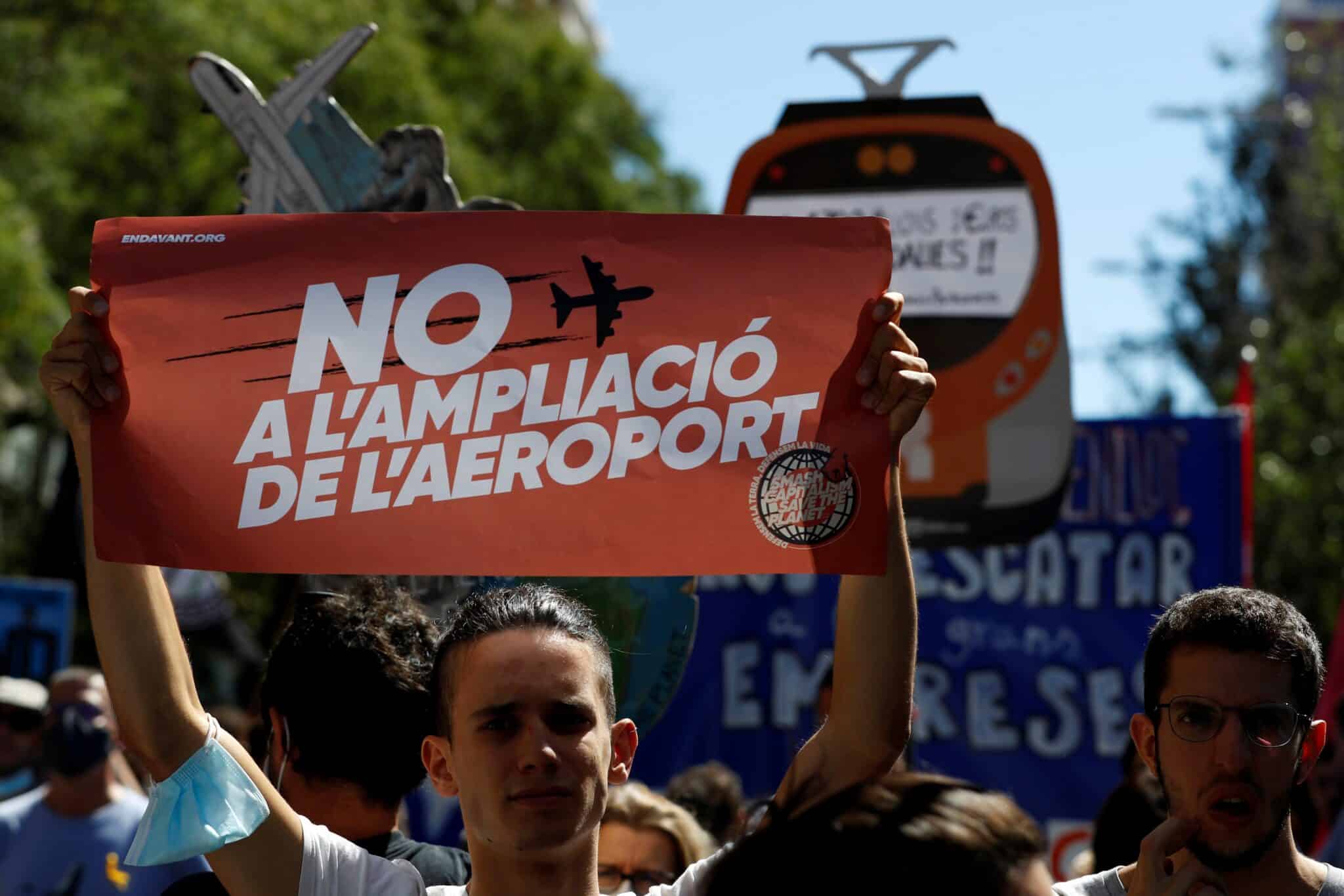Manifestación contra la ampliación del Aeropuerto de Barcelona-El Prat.