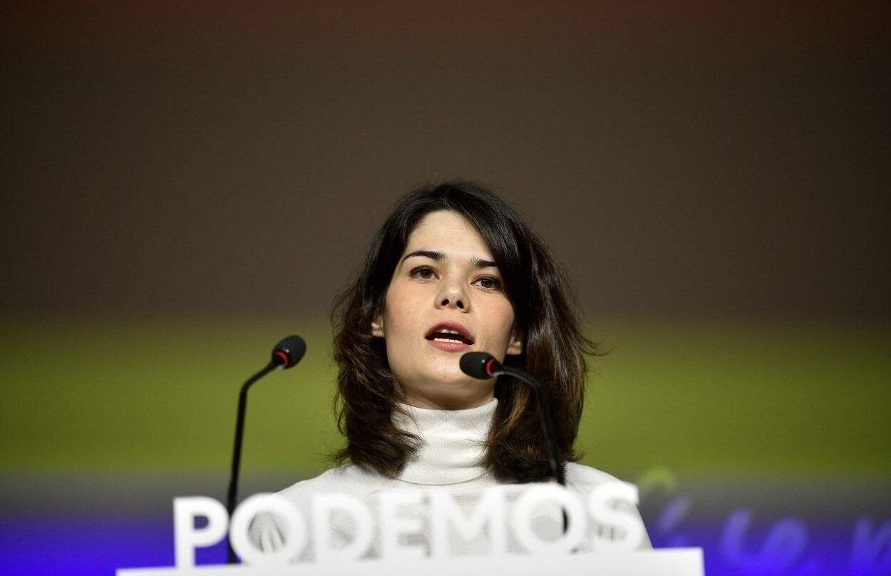 Sumar conserva el escaño de su ex coordinador Carlos Martín para impedir que lo ocupe Isa Serra, de Podemos