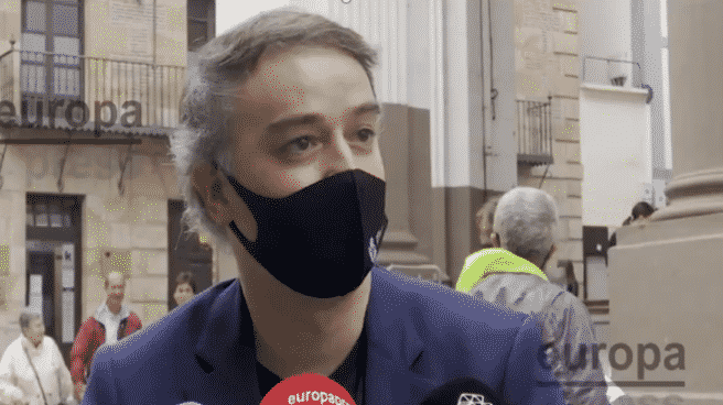Iván Redondo asegura que no va a volver a la política "en este momento", pero que está "al servicio del presidente" Iván Redondo asegura que no va a volver a la política "en este momento", pero que está "al servicio del presidente"