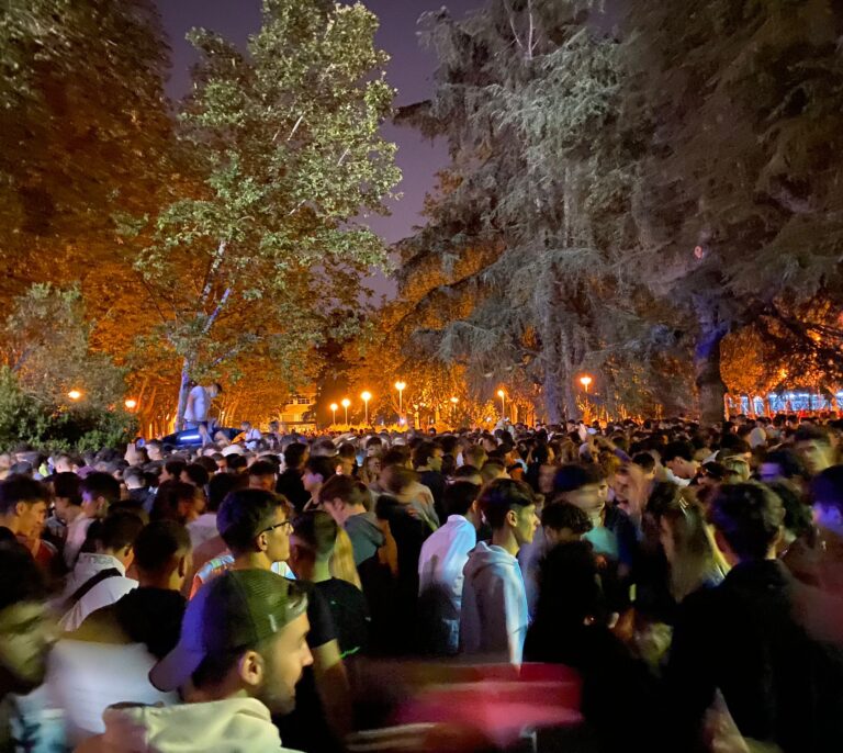 Almeida avisa de un "operativo especial" contra los botellones este fin de semana en Madrid