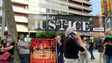 Los Mossos blindan el consulado de Italia en Barcelona frente a las protestas por la detención de Puigdemont