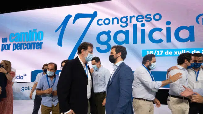 El PP quita hierro a la ausencia de Aznar y Rajoy en la cumbre de Valencia: "Hay que mirar al futuro"