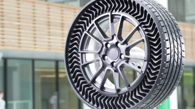 Los nuevos neumáticos de 'Michelin' que nunca se pinchan