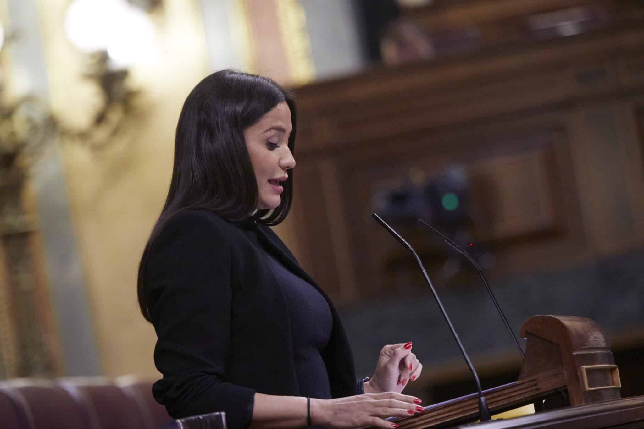 La diputada de Vox Mireia Borrás interviene en el Congreso.