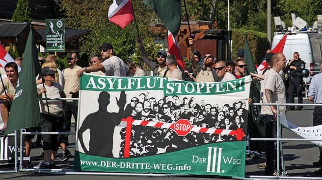 Concentración del partido Der Dritte Weg (La Tercera Vía) en Fürth. Concentración del partido Der Dritte Weg (La Tercera Vía) en Fürth.