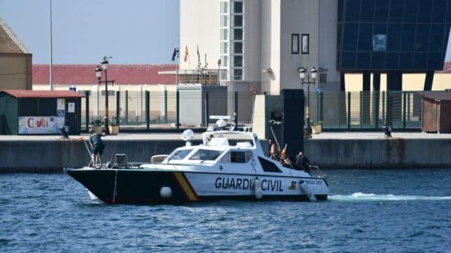 Lancha de la Guardia Civil.