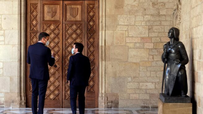 Pedro Sánchez y Pere Aragonés, en el Palau de la Generalitat.