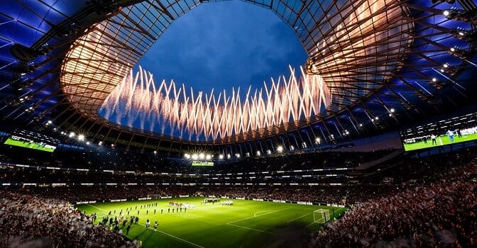 Los estadios de fútbol podrán llenar el 100% de su aforo desde este viernes excepto en Euskadi