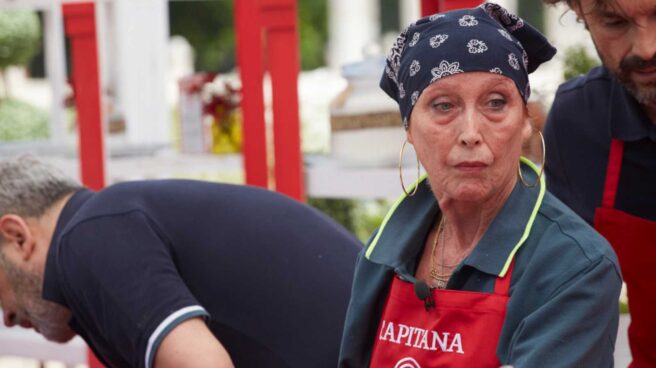 Los Feroz lamentan que la tele haya empañado la imagen alegre de Forqué Verónica Forqué con el delantal de masterchef mirando a su izquierda