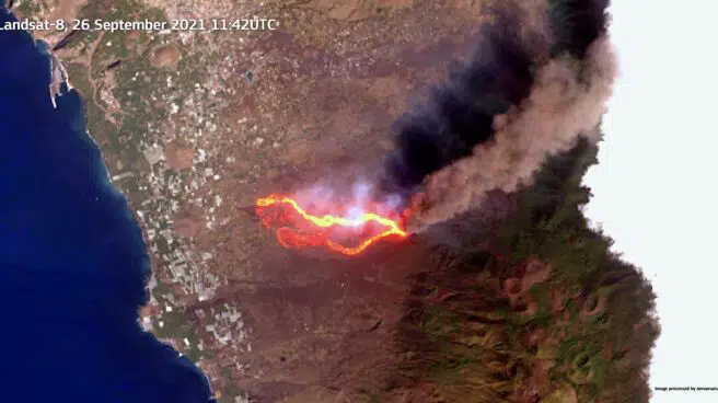 Primeras imágenes del volcán de La Palma a vista de satélite sin nubes