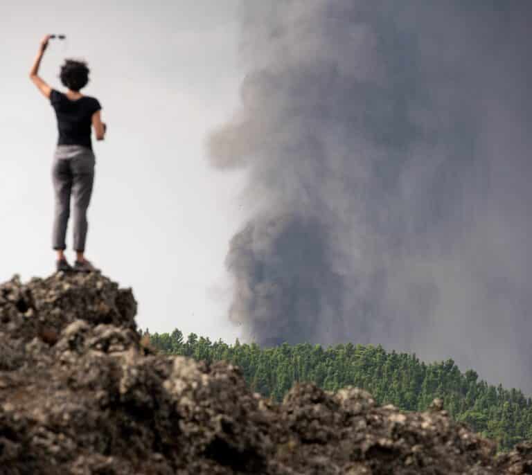 Surge una nueva boca en el volcán de La Palma
