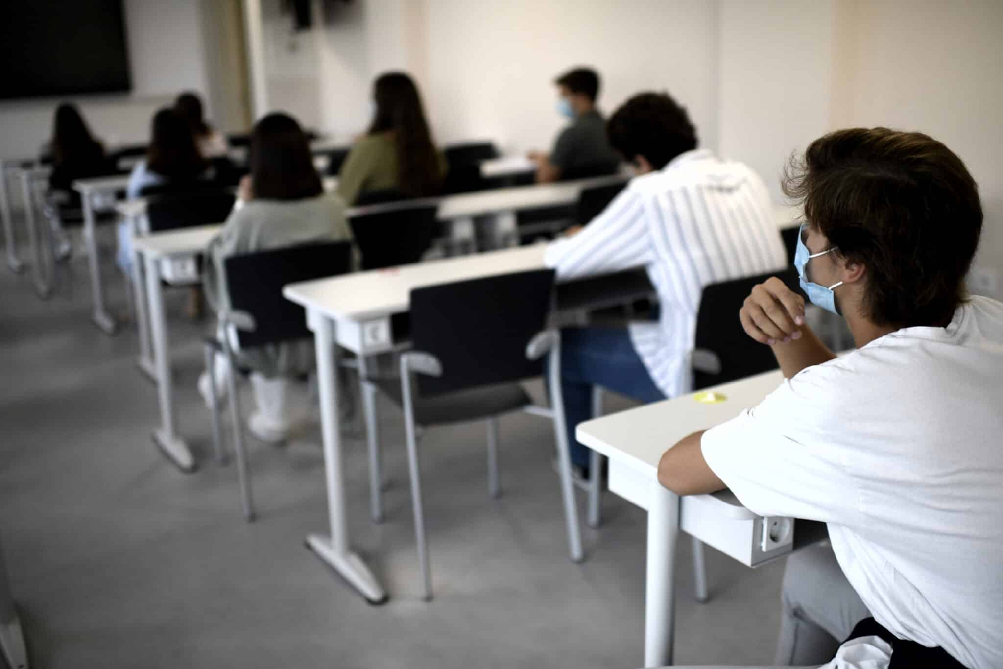 Alumnos en un aula