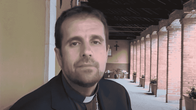 El exobispo de Solsona dimitió por amor a una escritora de novela erótica Xavier Novell, exobispo de Solsona