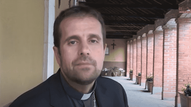 El exobispo de Solsona dimitió por amor a una escritora de novela erótica Xavier Novell, exobispo de Solsona
