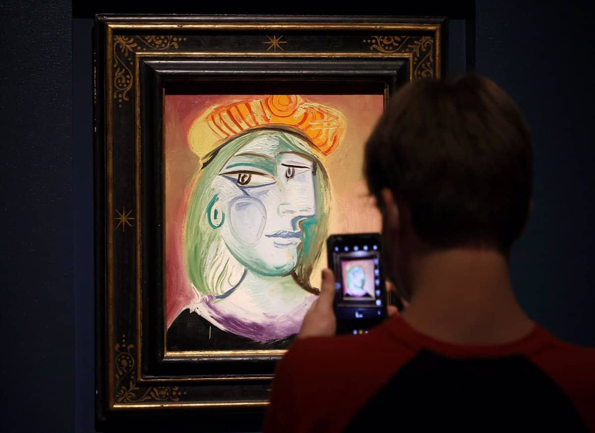 'Mujer Con Boina Naranja', De Pablo Picasso