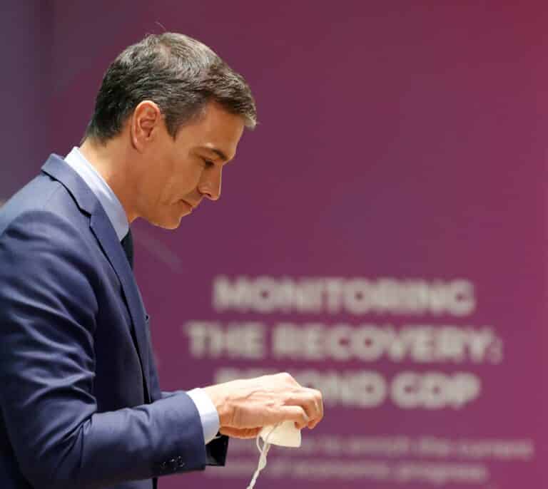 El ajuste fiscal para abaratar la luz deja a Sánchez un agujero de 6.000 millones