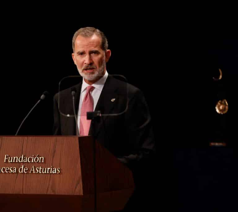 Felipe VI remarca la necesidad de una "defensa firme y constante" de los valores democráticos
