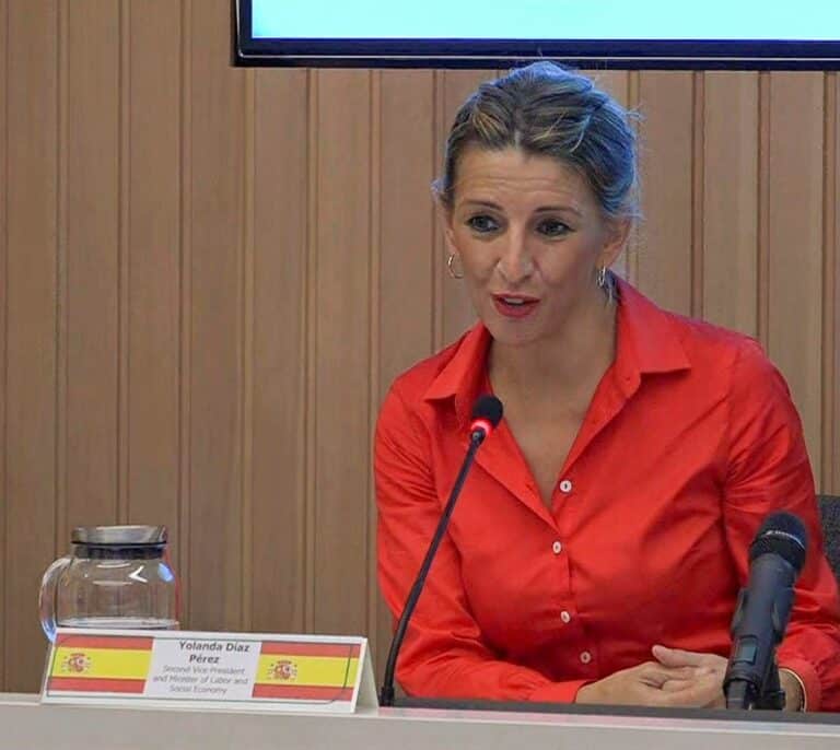 Yolanda Díaz insiste en que derogará la reforma laboral y en que debe ser Sánchez quien tome el mando