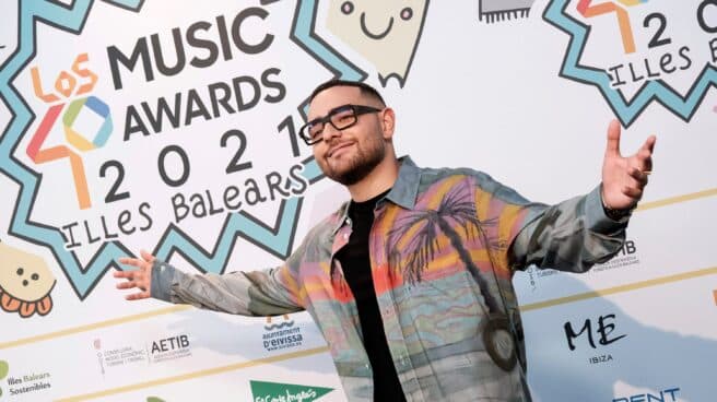 El rapero italiano Rocco Hunt. en la cena de nominados de Los 40 Music Awards