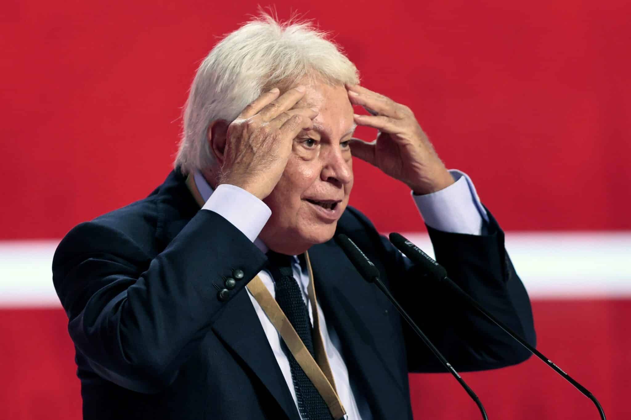 Felipe González: "Es inaceptable querer cambiar presos por presupuestos"