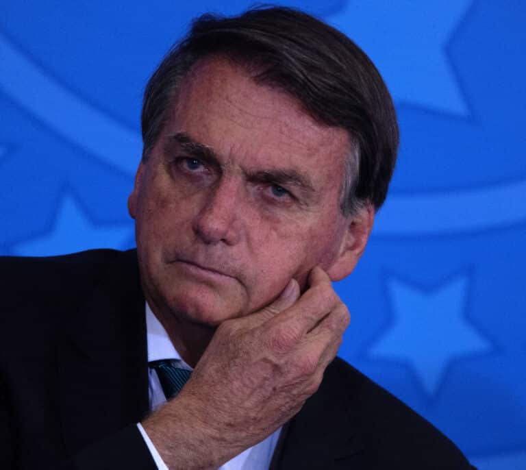Youtube cancela una emisión en directo de Bolsonaro por tener la cuenta suspendida
