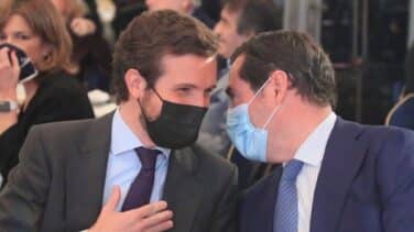 Casado firma la paz con Garamendi en plena pugna contra la reforma laboral del Gobierno