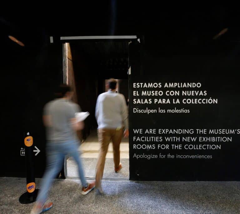 El Reina Sofia recupera el edificio Sabatini para contar la era de Trump o la pandemia del coronavirus