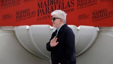 ‘Madres Paralelas’, Almodóvar hace memoria histórica y política