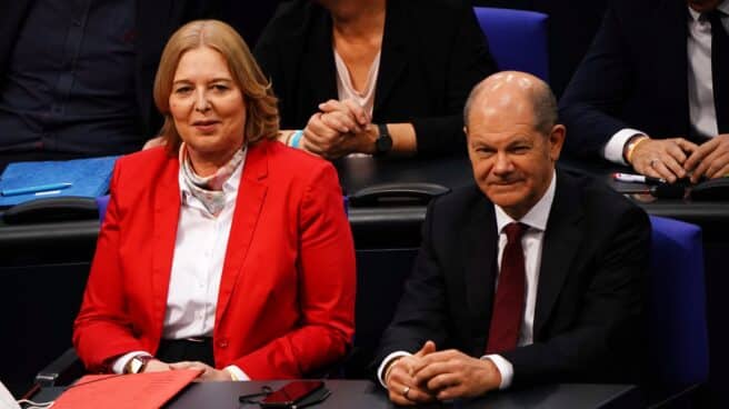 La socialdemócrata Bärbel Bas, junto a Olaf Scholz, que previsiblemente será el futuro canciler alemán