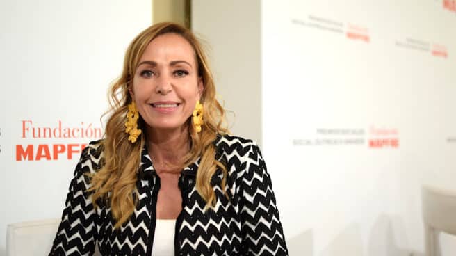 Catalina Escobar recoge en Madrid uno de los Premios Sociales de Fundación Mapfre por su labor al frente de la Juanfe, organización modélica que lleva 20 años luchando contra la mortalidad infantil y la pobreza de las madres adolescentes en Colombia.