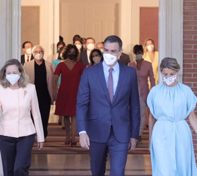 Sánchez pide consenso a Calviño y Díaz antes de plantear la reforma laboral a patronal y sindicatos