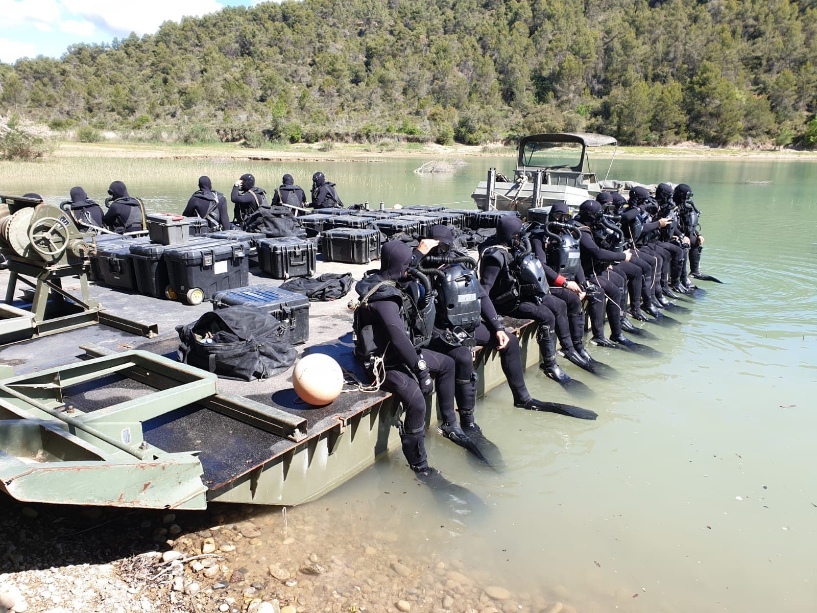 Jornada trágica para el Ejército: mueren dos soldados en prácticas de buceo en Huesca y Cartagena