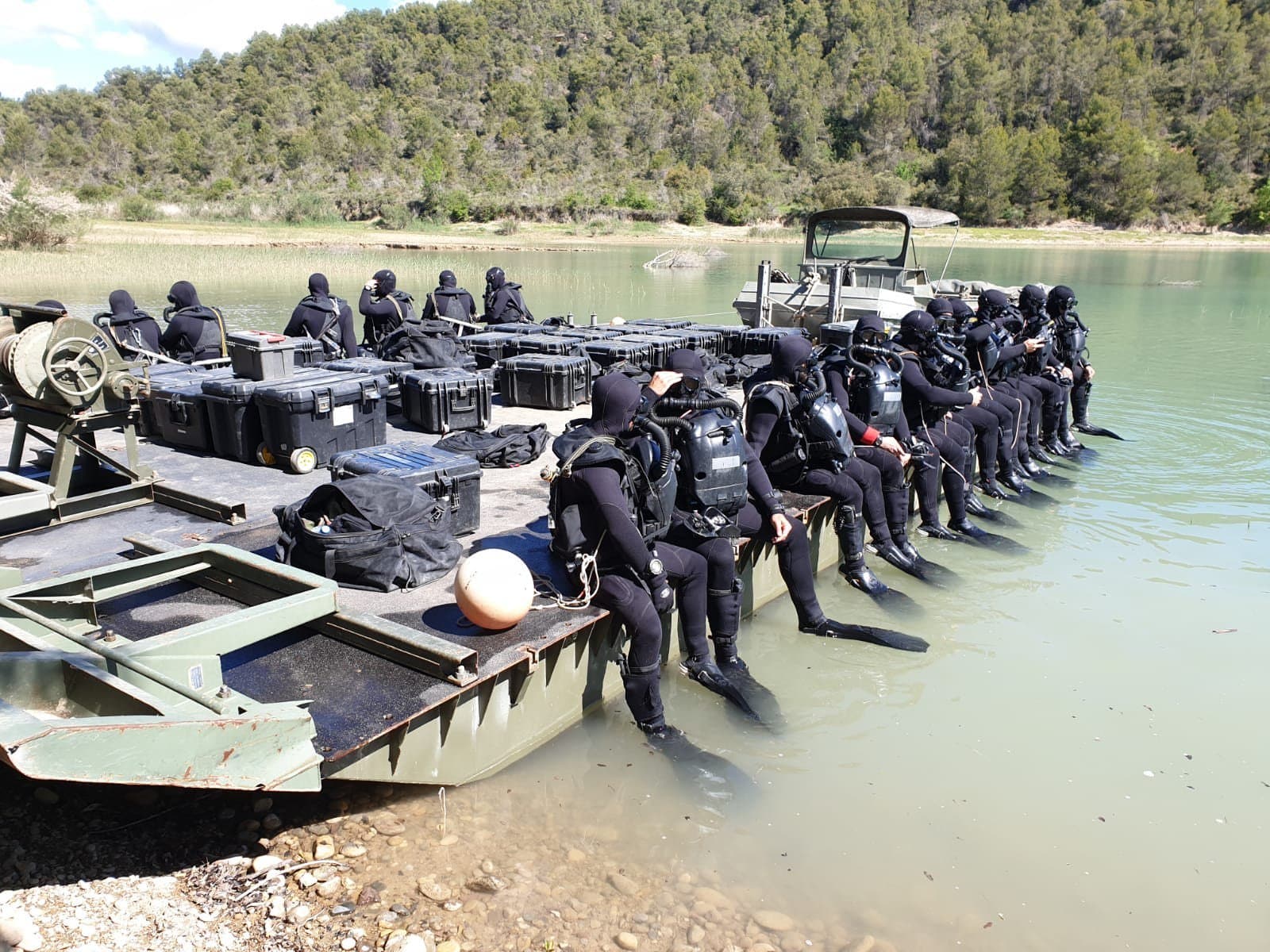 Muere un sargento del Ejército de 22 años durante unos ejercicios de submarinismo en Huesca