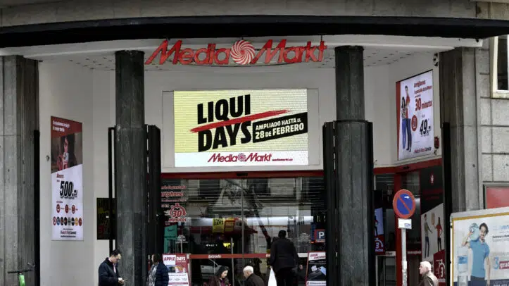 Entrada a un establecimiento de MediaMarkt.