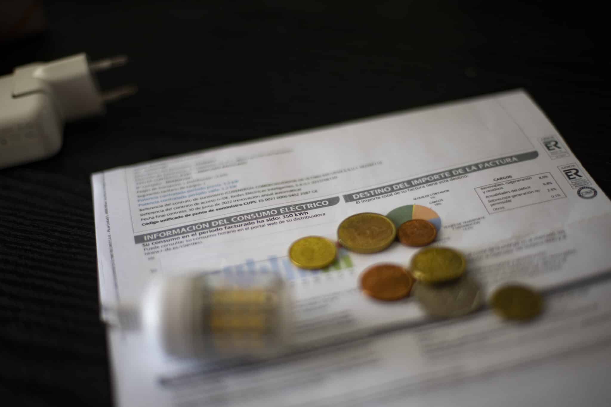 Una factura del consumo de luz.