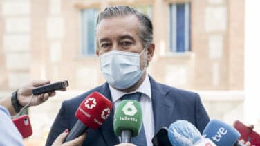 El PSOE vincula a la cúpula del PP en el 'caso Kitchen' y cita a Enrique López para declarar en el Congreso
