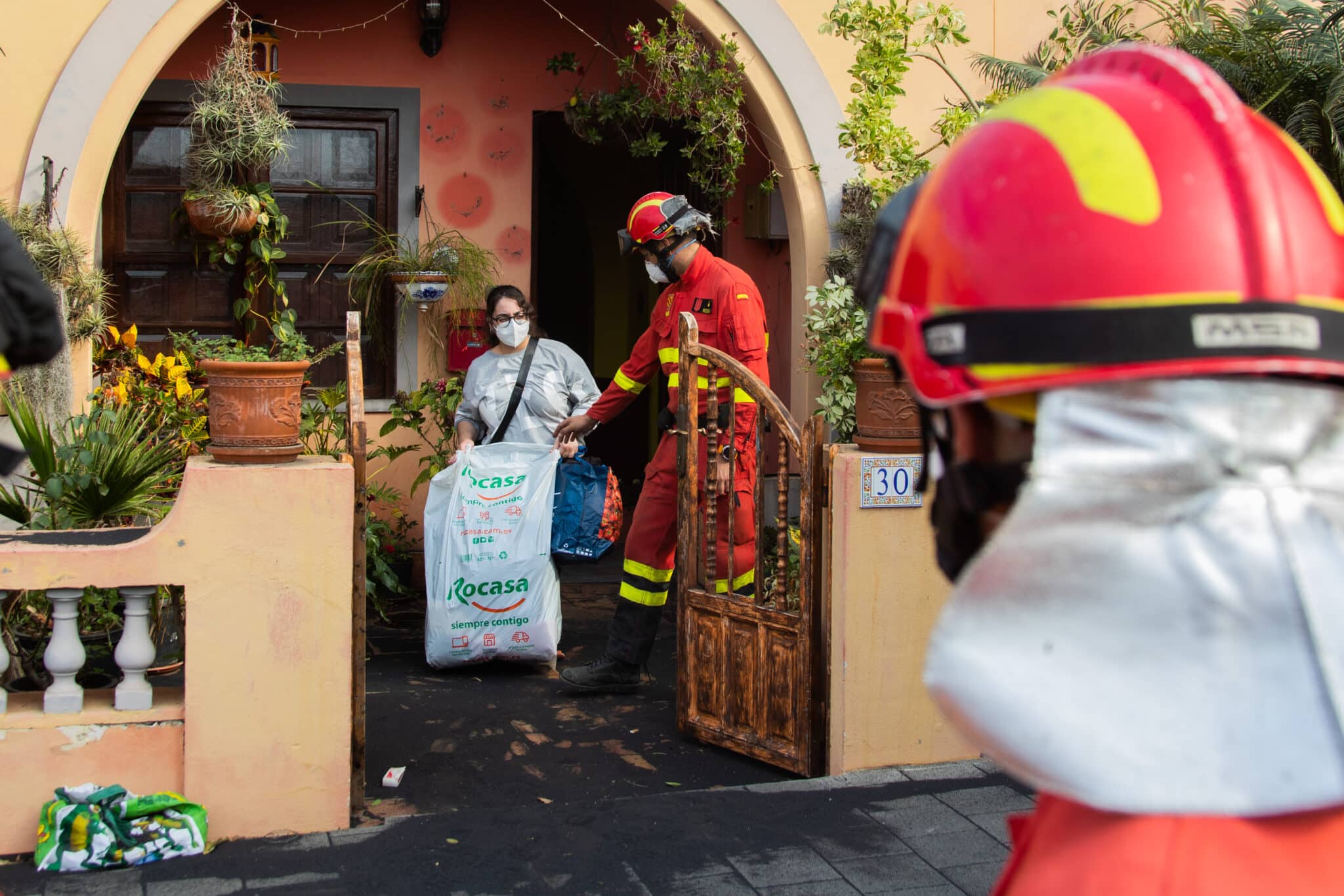 La lava del volcán de La Palma llega a la zona urbana de La Laguna