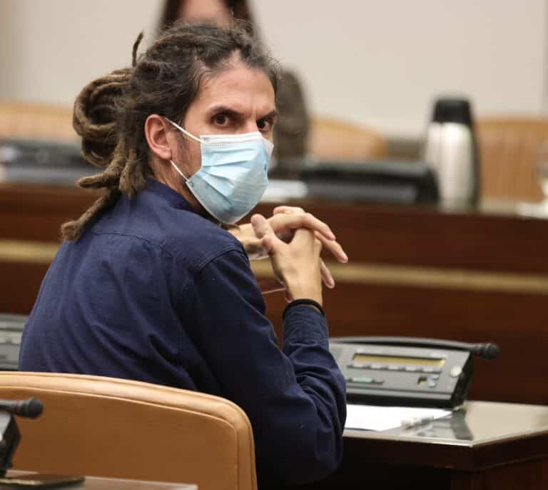 La Fiscalía dice que no procede que el Supremo "inste ni advierta" a Batet sobre cuestión alguna sobre Alberto Rodríguez